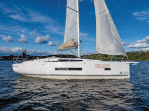 Hanse 360 at anchor