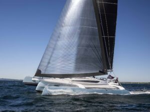 Dragonfly 36 trimaran