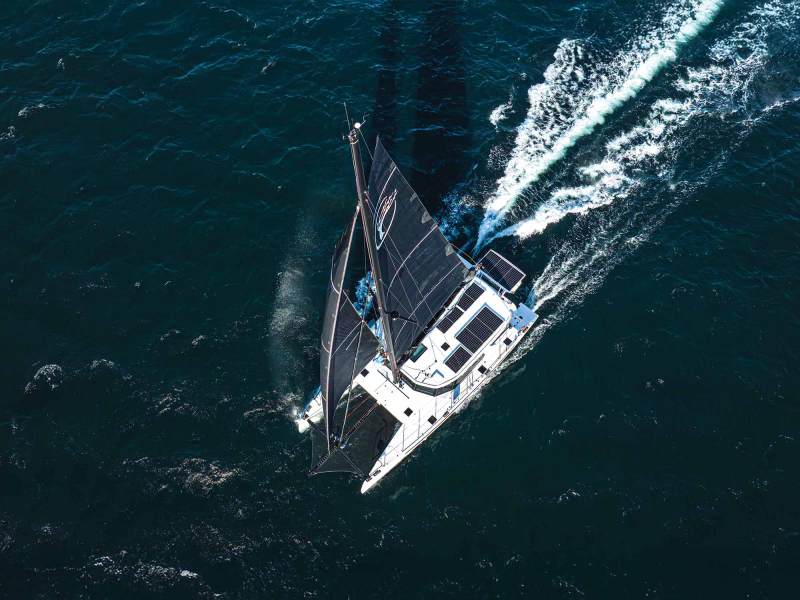 Windelo catamaran on the water