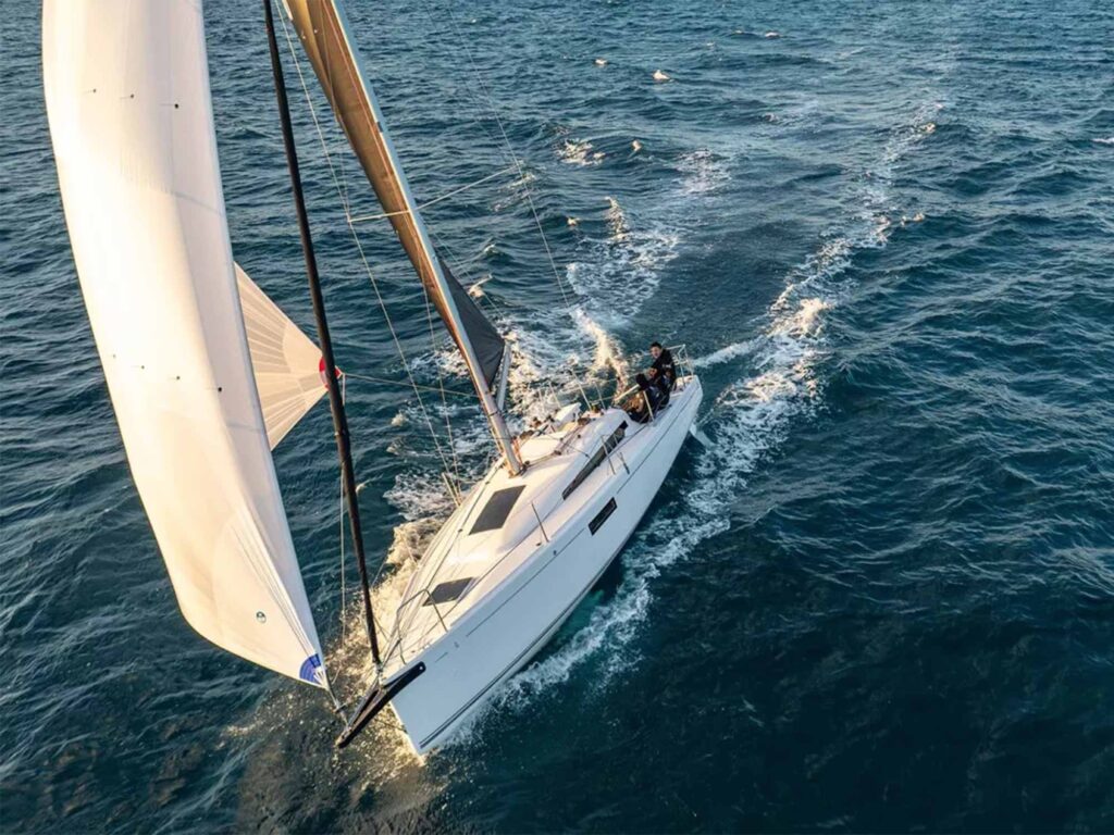 Beneteau First 30