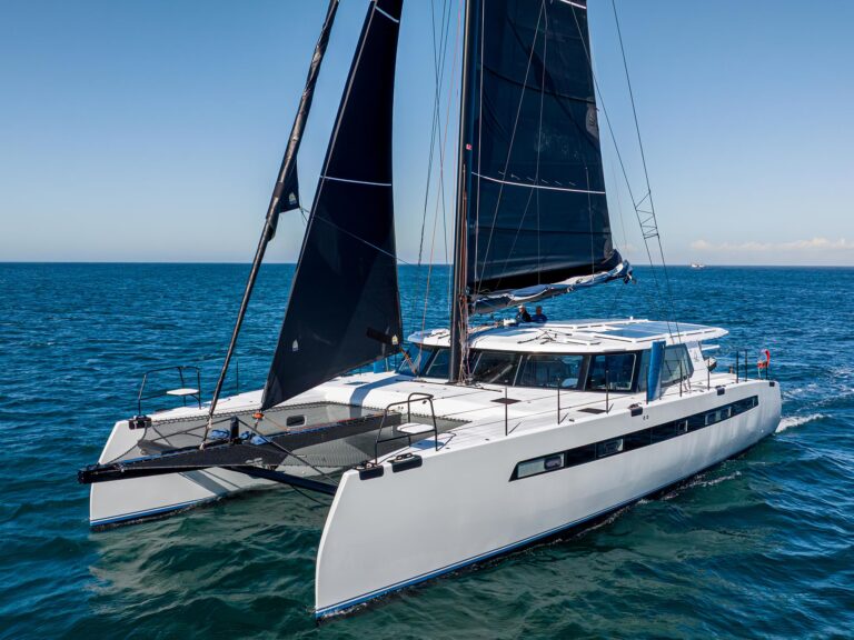 Balance 580 catamaran at sea
