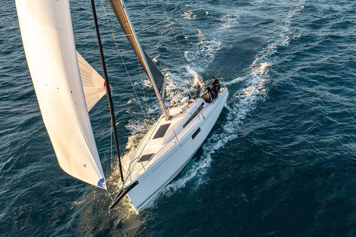 Beneteau First 30
