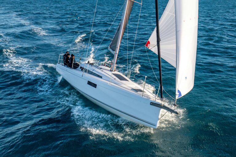 Beneteau First 30