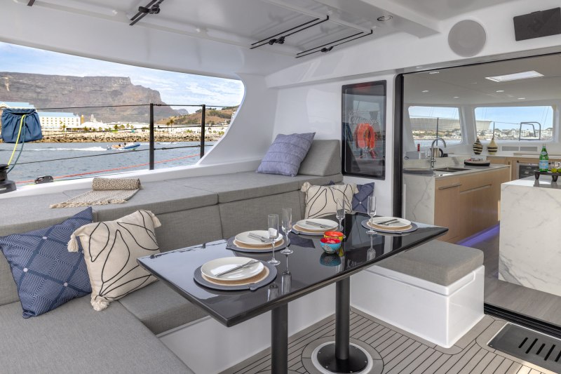 Balance 580 Catamaran