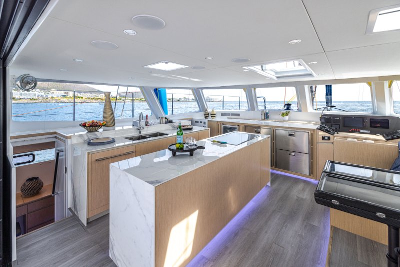 Balance 580 Catamaran