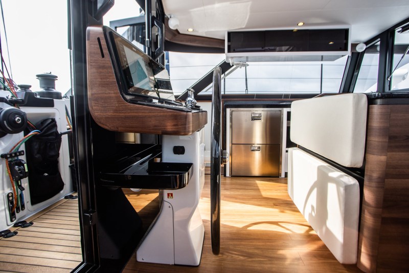HH52 Catamaran