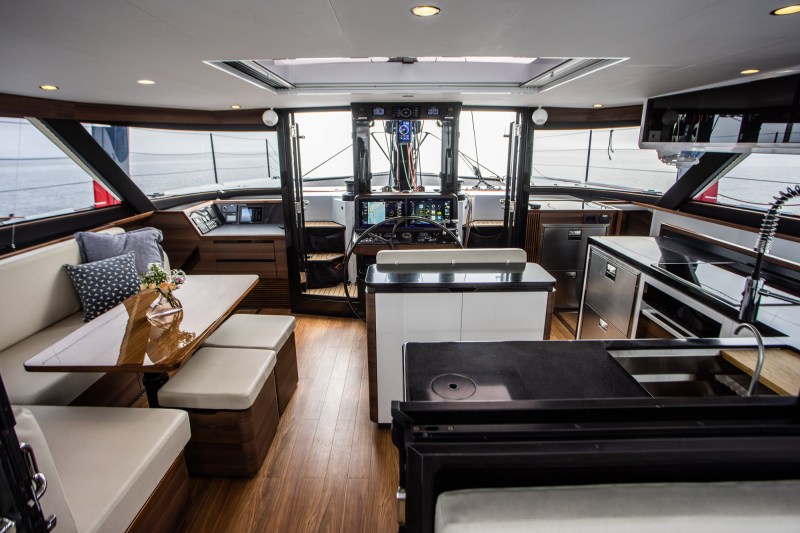 HH52 Catamaran