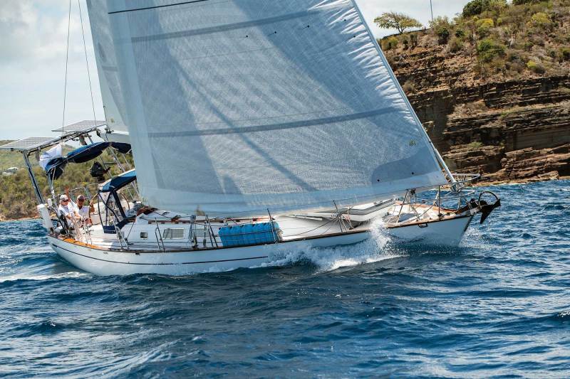 Tayana 52 Moonstone