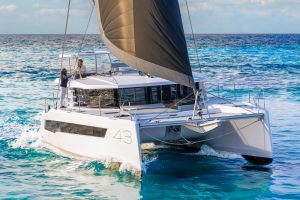 Leopard-43-Sailing Leopard 43